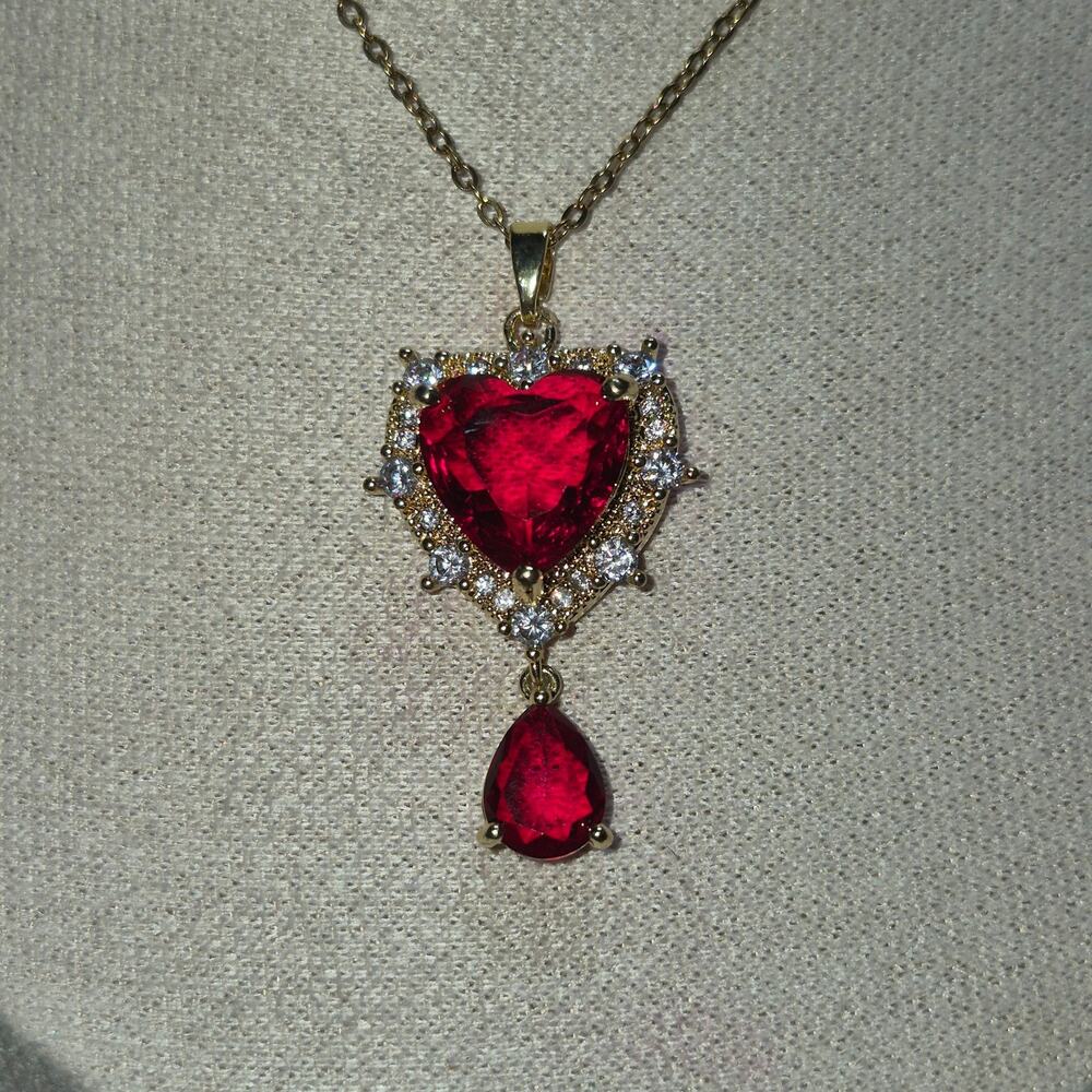 Romantic Red Heart Pendant Necklace